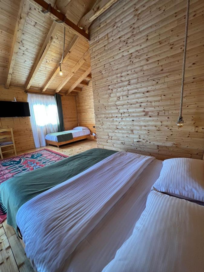 Wooden House Hotel Canaj Exterior foto